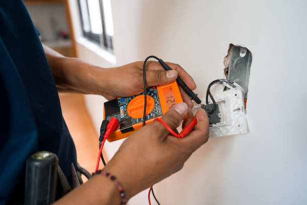 Best Affordable Emergency Electrician  in Moline, IL